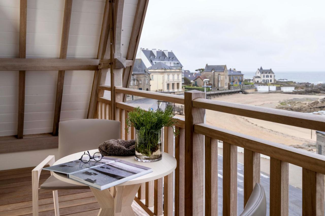 Hotel Les Vikings 르크로아시 외부 사진