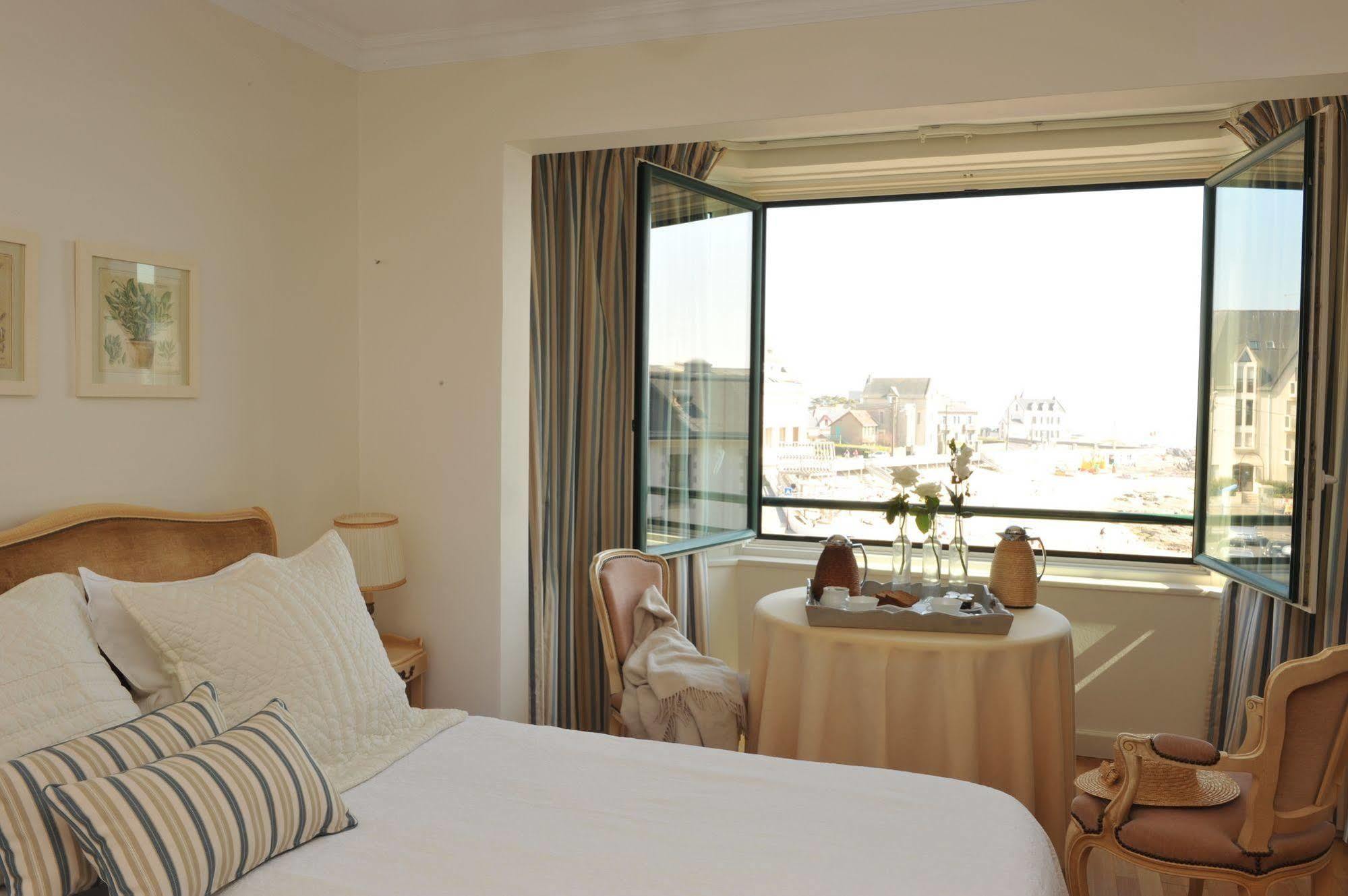 Hotel Les Vikings 르크로아시 외부 사진