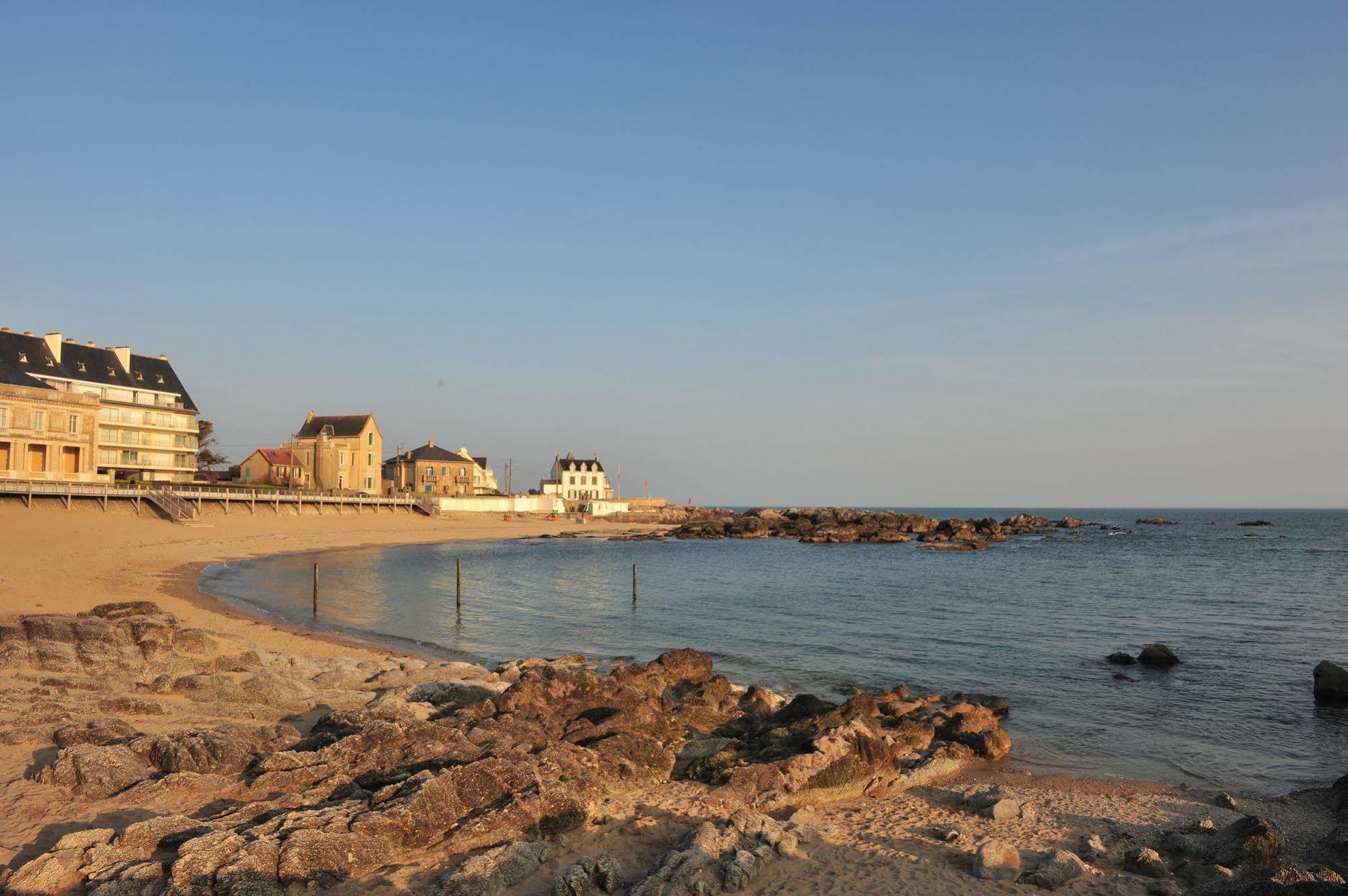 Hotel Les Vikings 르크로아시 외부 사진