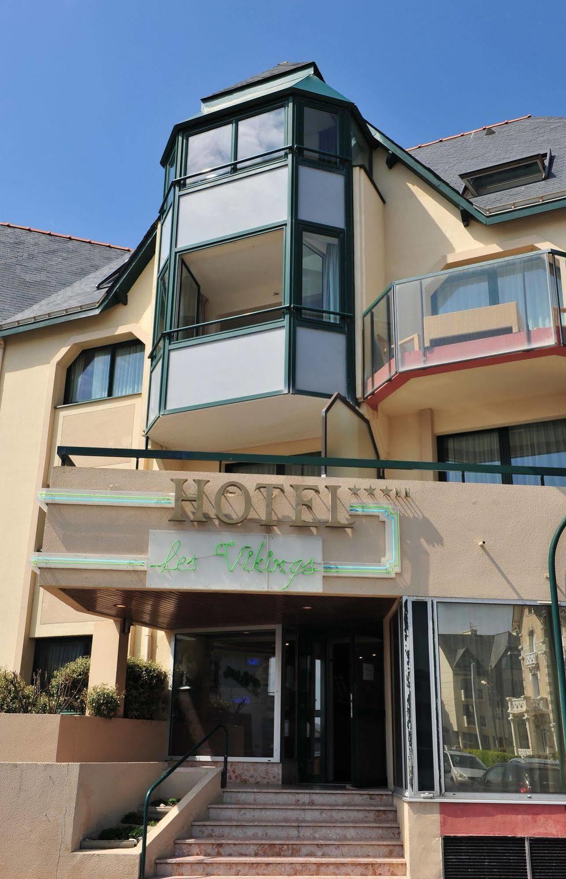 Hotel Les Vikings 르크로아시 외부 사진